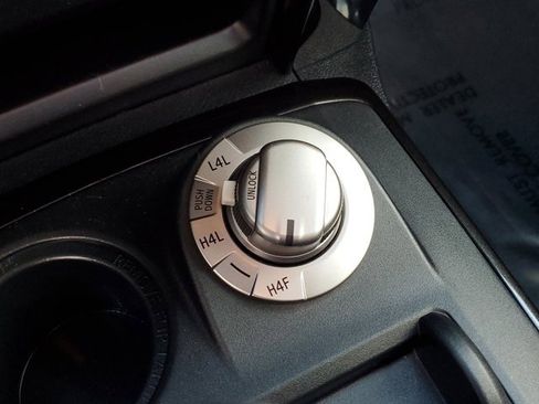 Used 2020 Toyota 4Runner SR5 image 34