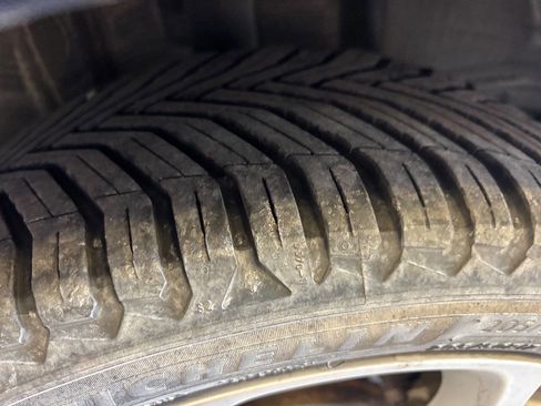 Used 2010 MAZDA MAZDA5 Sport image 19