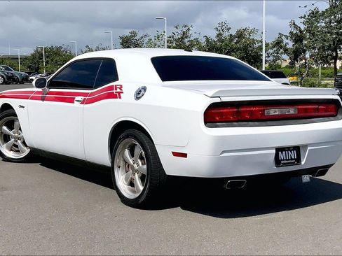 Used 2011 Dodge Challenger R/T RWD image 11