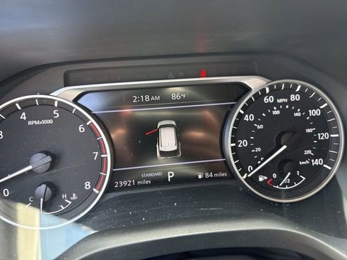 Used 2023 Nissan Rogue SV w/ SV Premium B Package FWD image 1
