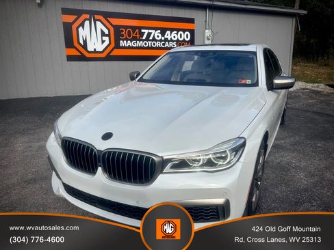 Used 2018 BMW M760i xDrive image 8
