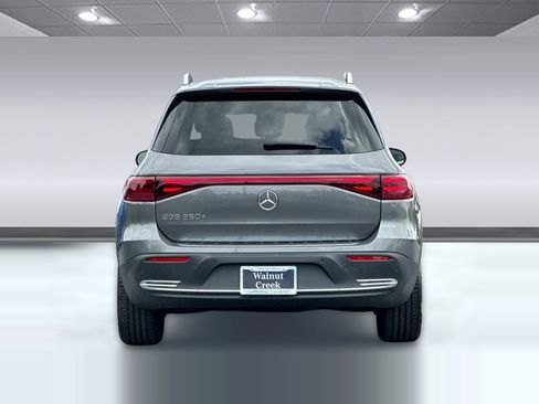 Used 2025 Mercedes-Benz EQB 250+ image 9