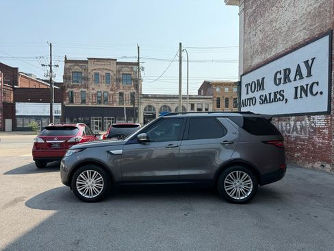Used 2019 Land Rover Discovery HSE AWD/4WD image 5