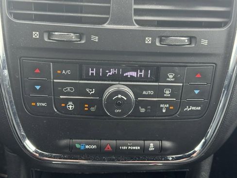 Used 2019 Dodge Grand Caravan GT image 17