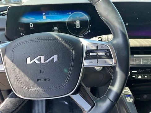 Used 2024 Kia Telluride SX Prestige AWD/4WD image 23