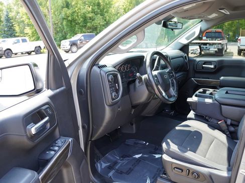 Used 2019 Chevrolet Silverado 1500 RST AWD/4WD image 14