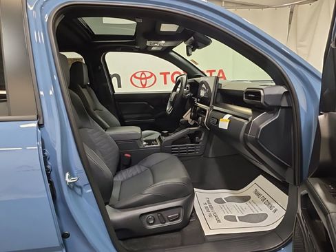 Used 2026 Toyota 4Runner TRD Off-Road Premium image 13