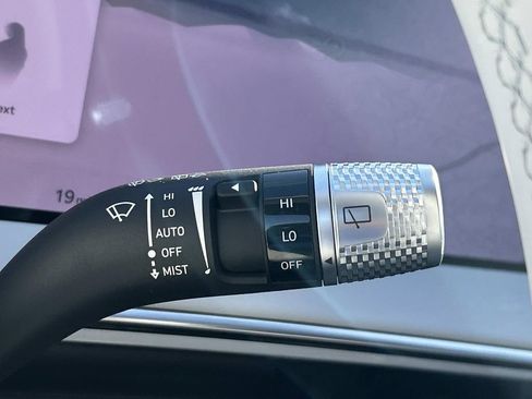 New 2026 Genesis GV70 2.5T Advanced image 32