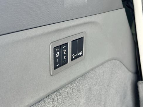 New 2026 Cadillac Escalade IQ Luxury 1 image 31