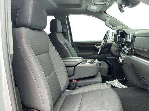Used 2022 GMC Sierra 1500 SLE image 15
