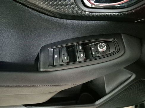 Used 2025 Subaru Outback Premium AWD/4WD image 25