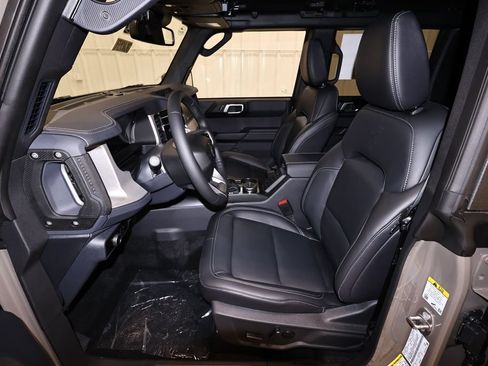 New 2026 Ford Bronco Outer Banks AWD/4WD image 12