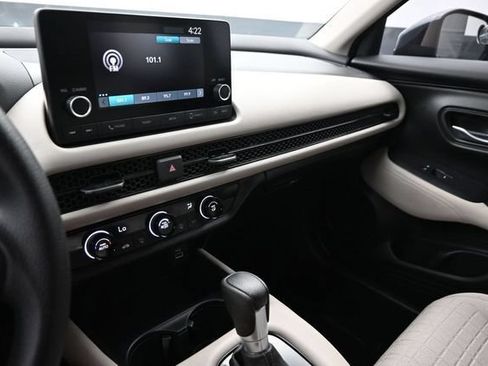 Used 2024 Honda HR-V LX image 11