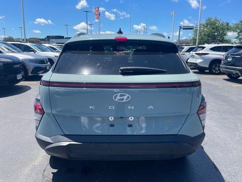 Used 2024 Hyundai Kona SEL FWD image 3
