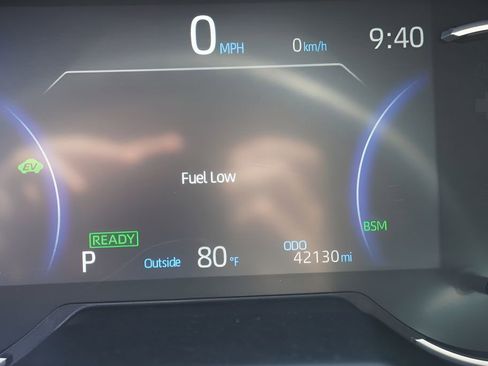 Used 2024 Toyota RAV4 LE AWD/4WD image 21