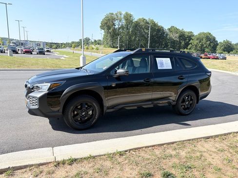 Certified 2025 Subaru Outback Wilderness AWD/4WD image 4