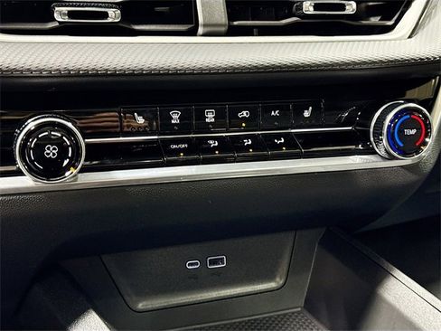 New 2026 Chevrolet Equinox LT w/ Midnight Edition image 19