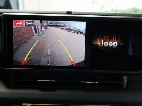 New 2025 Jeep Wrangler Unlimited Rubicon 392 image 27