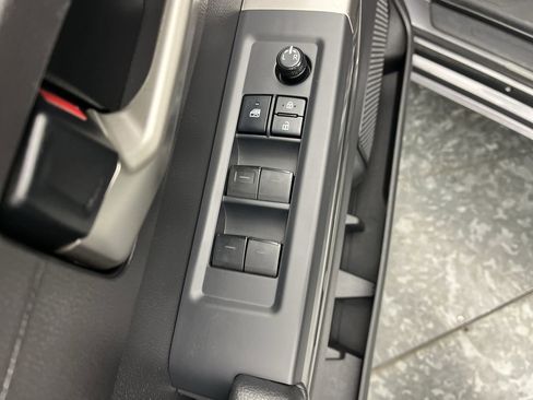 Used 2022 Toyota Tundra SR5 image 7