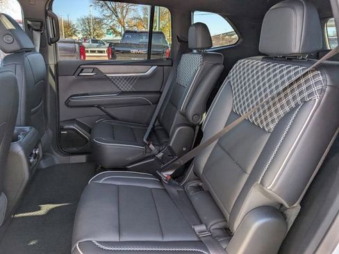 New 2026 GMC Acadia Denali w/ Super Cruise Package FWD image 20