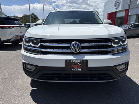Used 2018 Volkswagen Atlas SEL AWD/4WD image 2