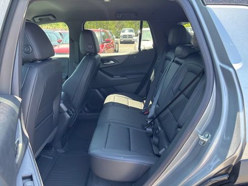 New 2026 Chevrolet Equinox LT w/ Convenience Package II AWD/4WD image 10