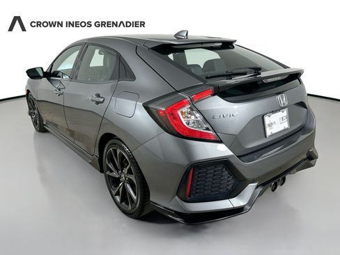 Used 2019 Honda Civic Sport Touring image 7
