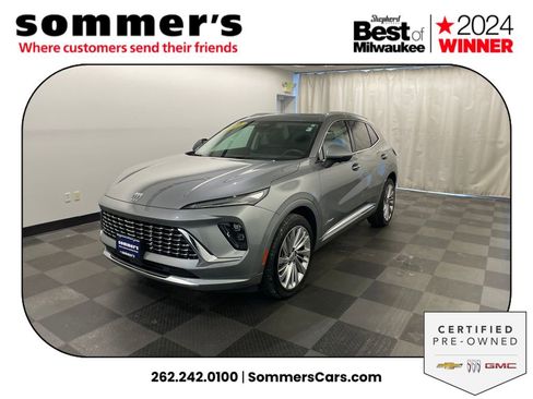 Certified 2025 Buick Envision Avenir image 2