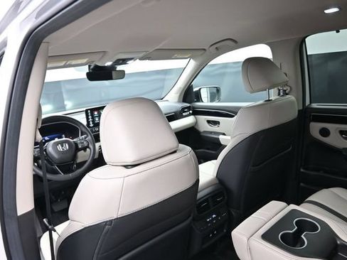 Certified 2026 Honda Pilot EX-L image 16