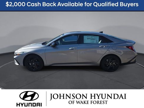 New 2026 Hyundai Elantra SEL Sport image 17