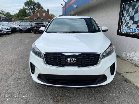 Used 2019 Kia Sorento FWD V6 image 5