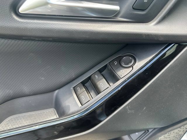 New 2026 Chevrolet Equinox LT w/ Convenience Package II FWD image 13