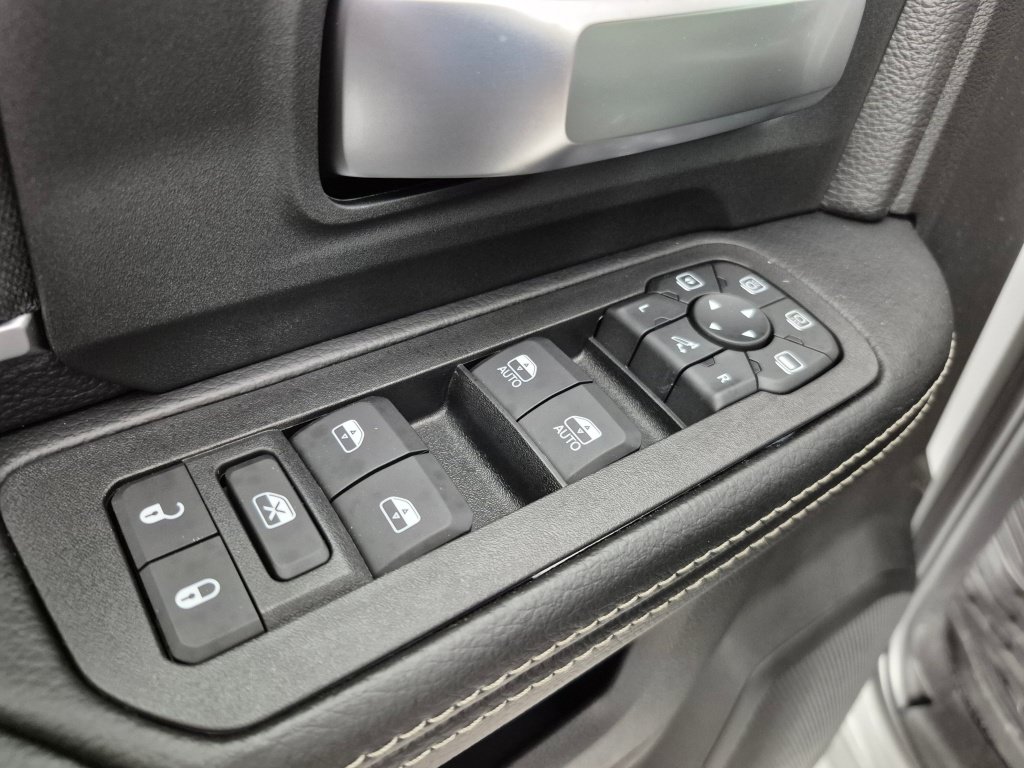 New 2026 RAM 3500 Big Horn AWD/4WD image 22