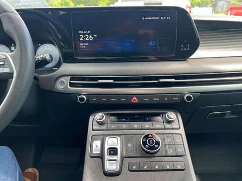 Used 2024 Hyundai Palisade Limited AWD/4WD image 28