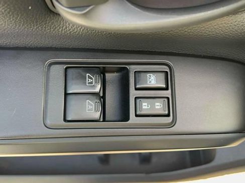 Used 2022 Nissan Titan S AWD/4WD image 20
