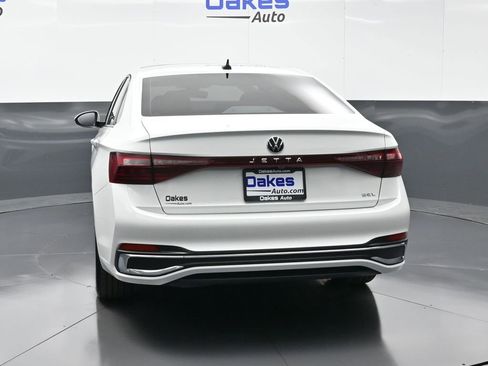Used 2025 Volkswagen Jetta SEL image 7