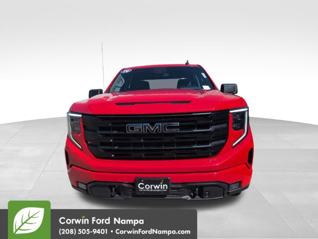 Used 2024 GMC Sierra 1500 Elevation w/ LPO, Elevation Black Package AWD/4WD image 8