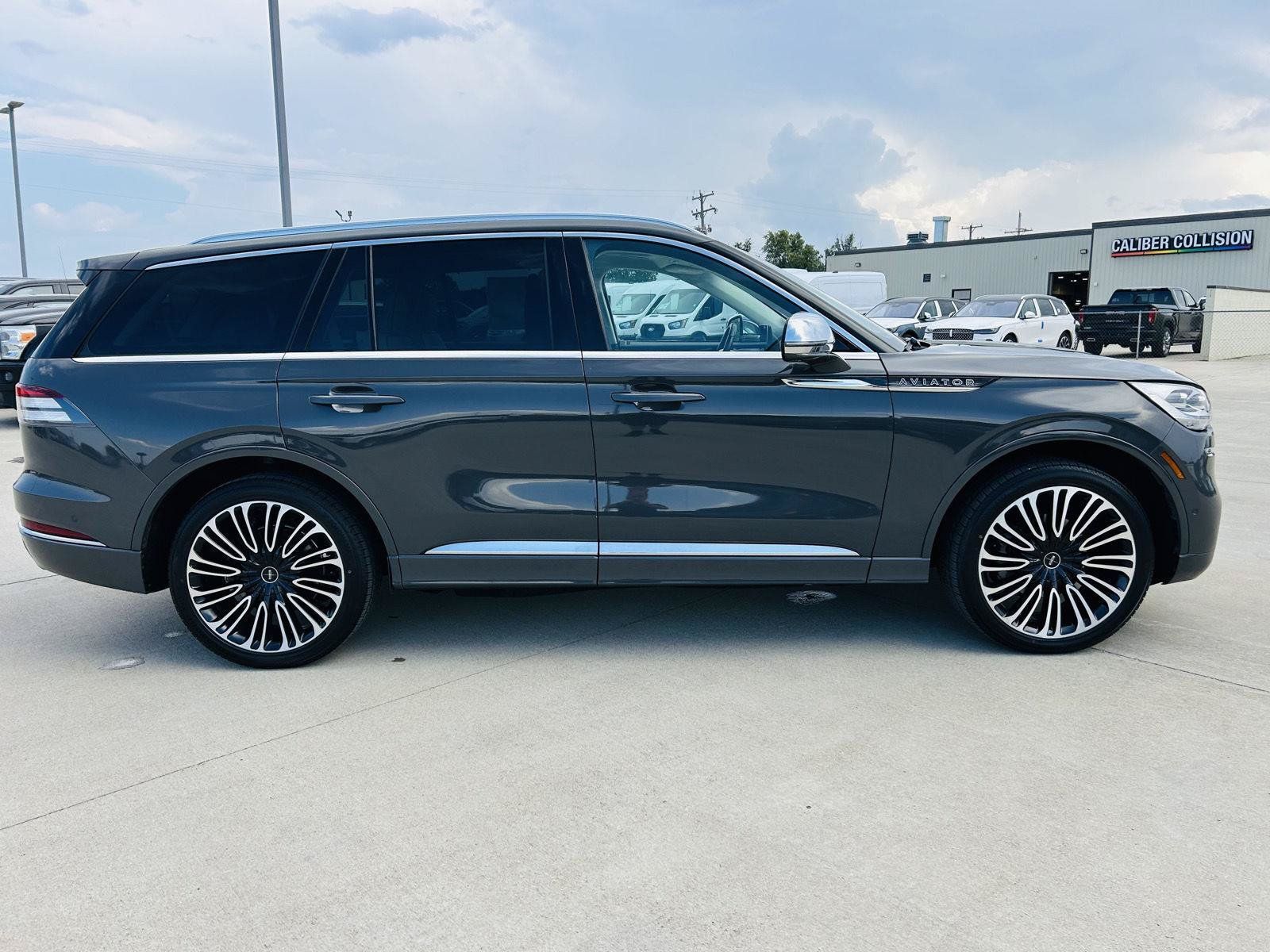 Used 2020 Lincoln Aviator Black Label w/ Class IV Trailer Tow Package AWD/4WD image 48