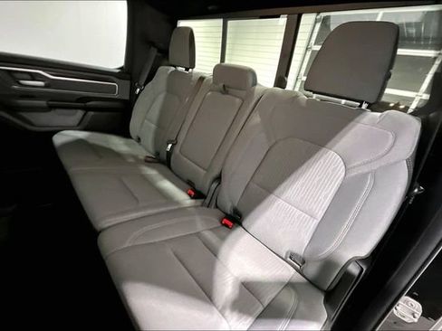 Used 2023 RAM 1500 Big Horn AWD/4WD image 23
