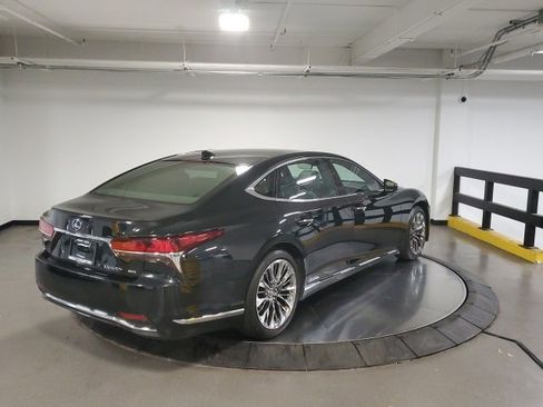 Used 2019 Lexus LS 500h AWD image 8