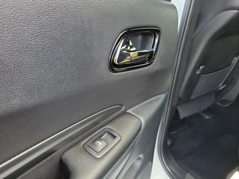 Used 2022 Dodge Durango GT image 13