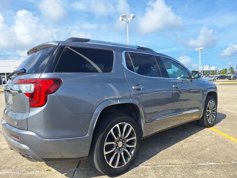 Used 2021 GMC Acadia Denali w/ Denali Technology Package FWD image 4