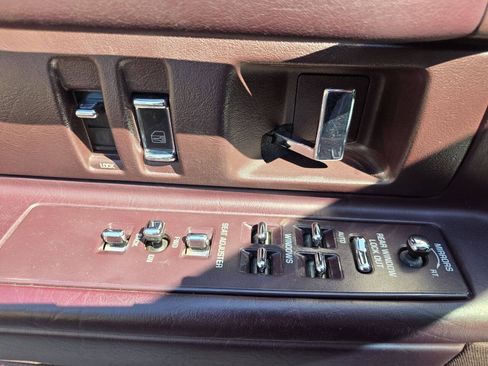 Used 1995 Cadillac De Ville Sedan FWD image 27