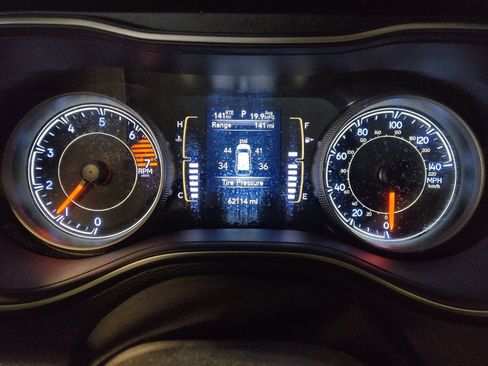 Used 2020 Jeep Cherokee Latitude image 23