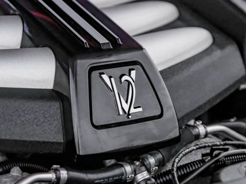 Used 2014 Rolls-Royce Wraith image 47