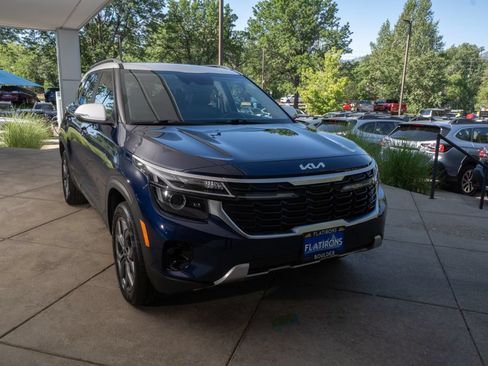Used 2024 Kia Seltos S AWD/4WD image 2