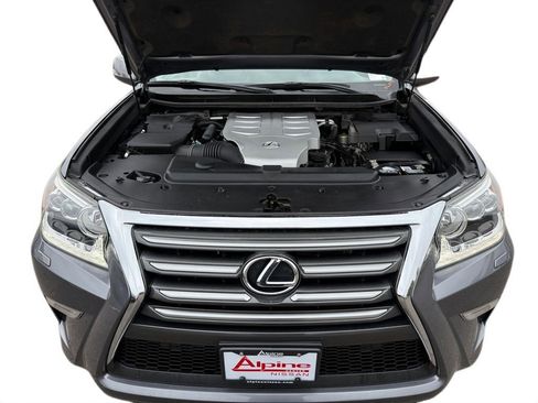 Used 2017 Lexus GX 460 Luxury w/ Preferred Accessory Package AWD/4WD image 18