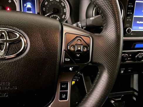 Used 2021 Toyota Tacoma SR5 image 18