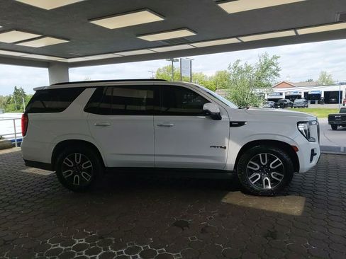 Used 2022 GMC Yukon AT4 AWD/4WD image 5