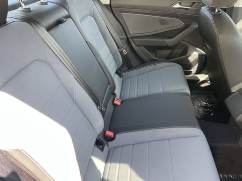 New 2026 Volkswagen Jetta SE FWD image 28